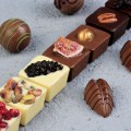 Подарок Набор шоколадных конфет и трюфелей ручной работы 16 шт 